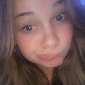 Meet your Posher, Lexie